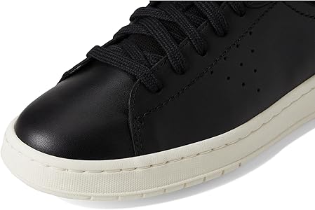Amazon.com | Clarks Men's CourtLite 2 Run Black 7 Medium | Fashion